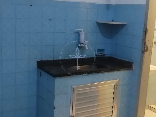 Casa com 50m² 2 quartos e 1 banheiro, para alugar, no bairro Realengo em Rio de Janeiro