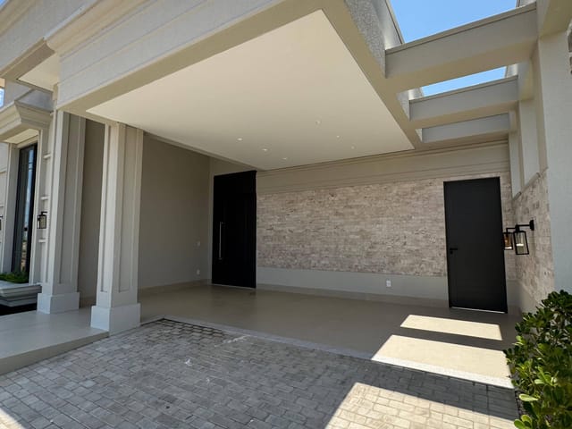 Casa com 328m² 3 quartos e 1 banheiro, à venda, no bairro Aquarela dos Poemas em Sinop