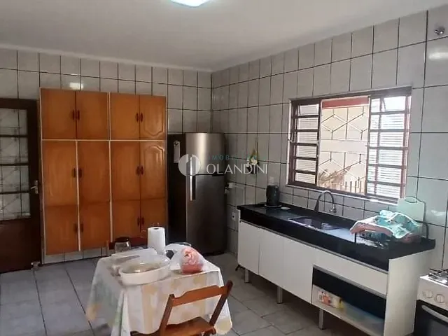 Casa com 300m² 3 quartos e 2 banheiros, à venda, no bairro Itamaraty em Artur Nogueira