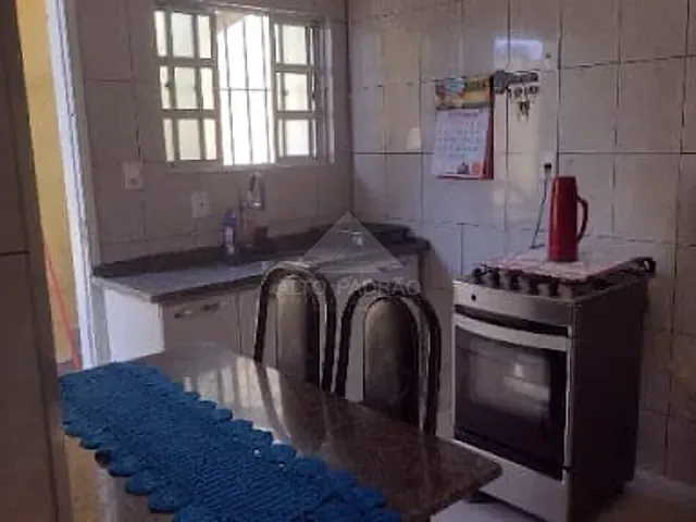 Casa com 140m² 2 quartos e 1 banheiro, à venda, no bairro Jardim Aracy em Mauá