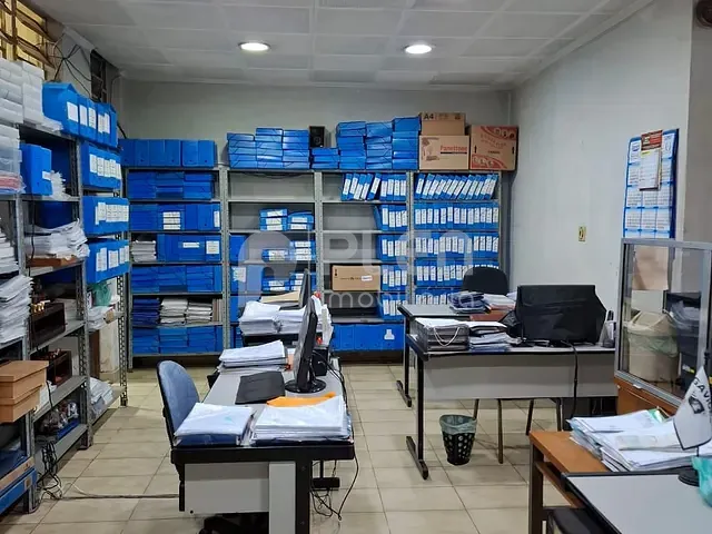 Casa com 105m², para alugar, no bairro Vila Nivi em São Paulo