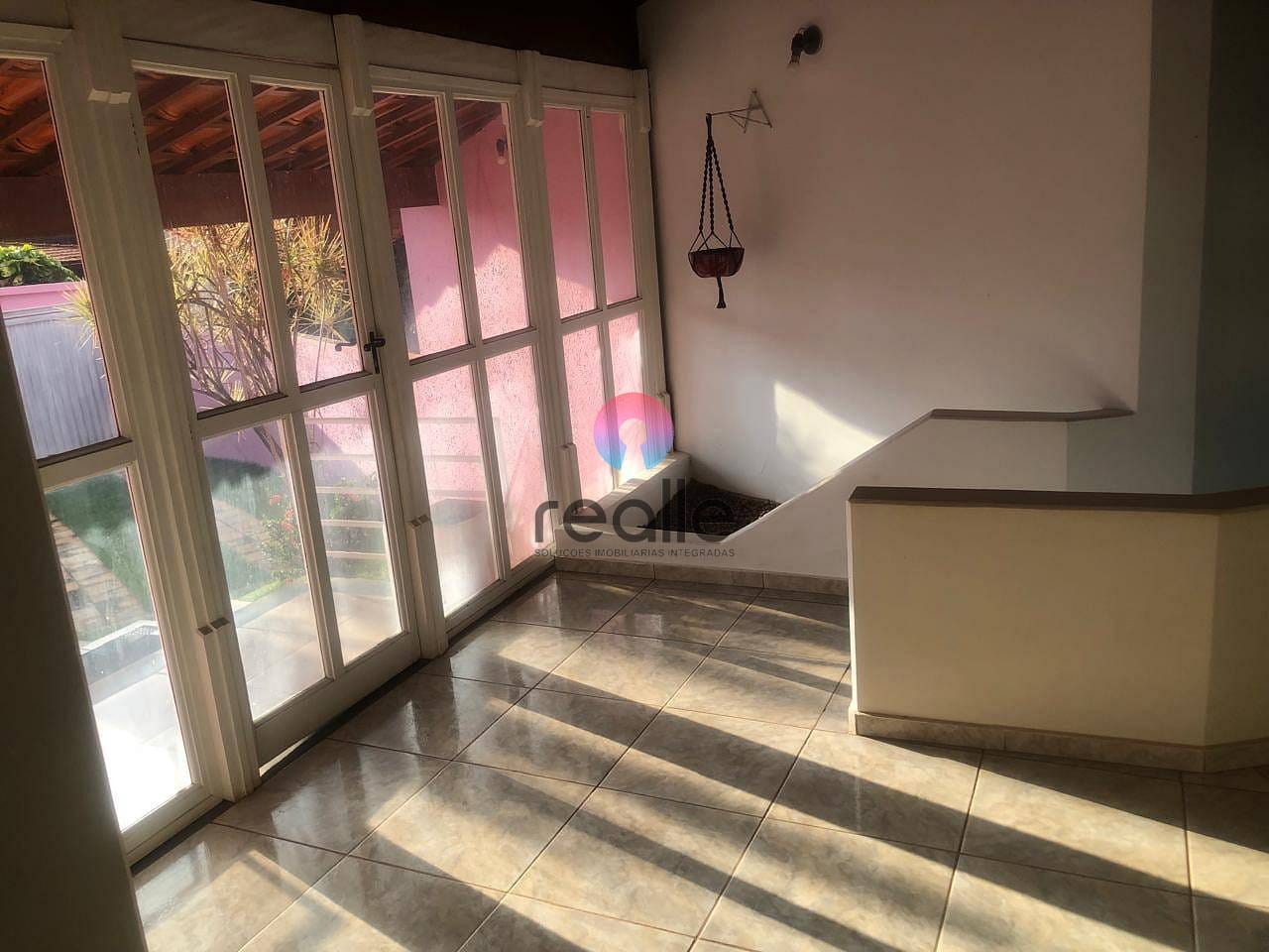 Casa à venda com 4 quartos, 550m² - Foto 15