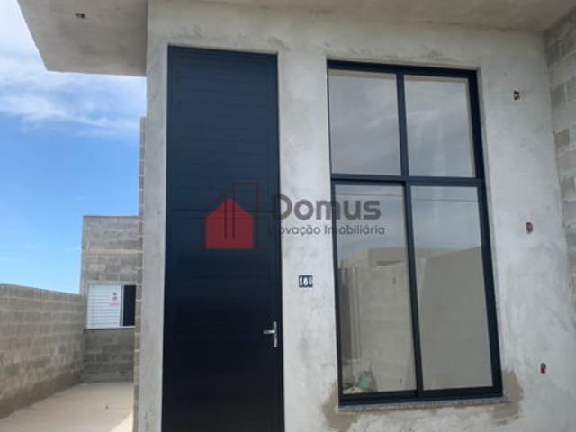 Casa à venda, no bairro Loteamento Residencial e Comercial Flamboyant em Pindamonhangaba