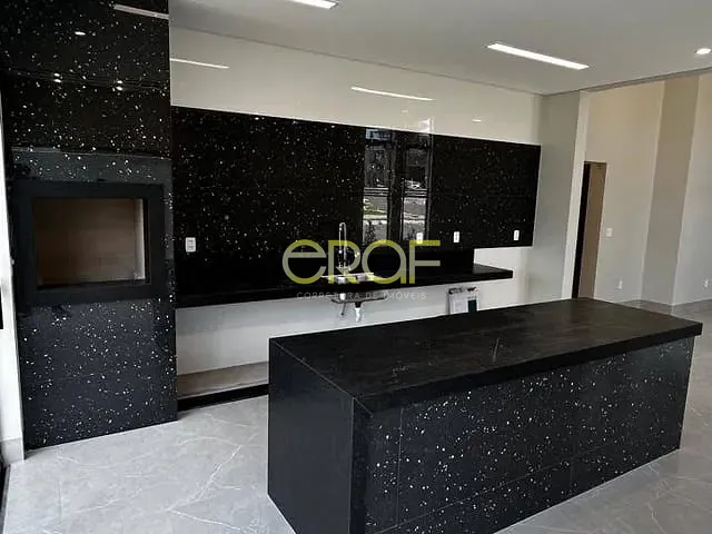 Casa com 271m² 3 quartos e 4 banheiros, à venda, no bairro Jardim Califórnia em Formosa