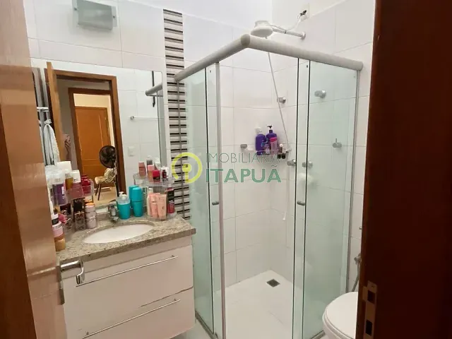 Casa 3 quartos e 2 banheiros, à venda, no bairro Jardim Sabará em Londrina