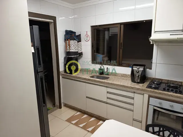 Casa 3 quartos e 2 banheiros, à venda, no bairro Jardim Sabará em Londrina