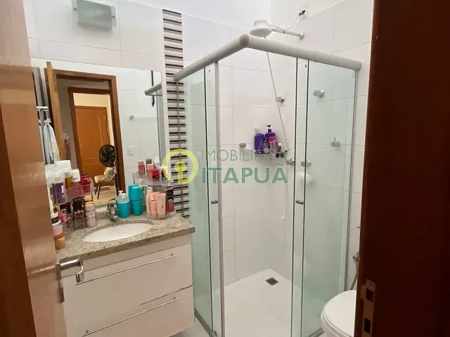 Casa 3 quartos e 2 banheiros, à venda, no bairro Jardim Sabará em Londrina