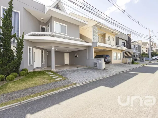 Casa 3 quartos e 4 banheiros, para alugar, no bairro Fazendinha em Curitiba
