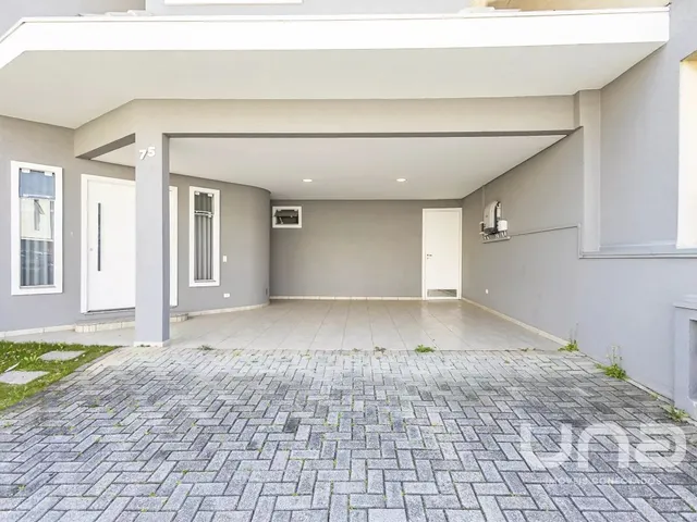 Casa 3 quartos e 4 banheiros, para alugar, no bairro Fazendinha em Curitiba