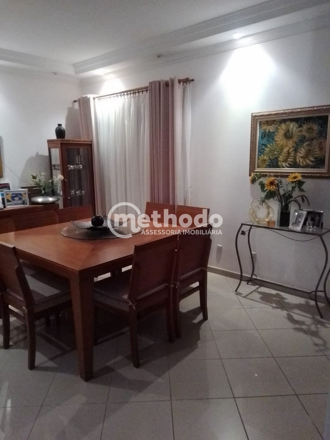 Casa, 3 quartos, 205 m² - Foto 1