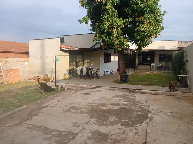 Casa com 348m² 3 quartos e 2 banheiros, à venda, no bairro Jardim Cosmopolitano em Cosmópolis