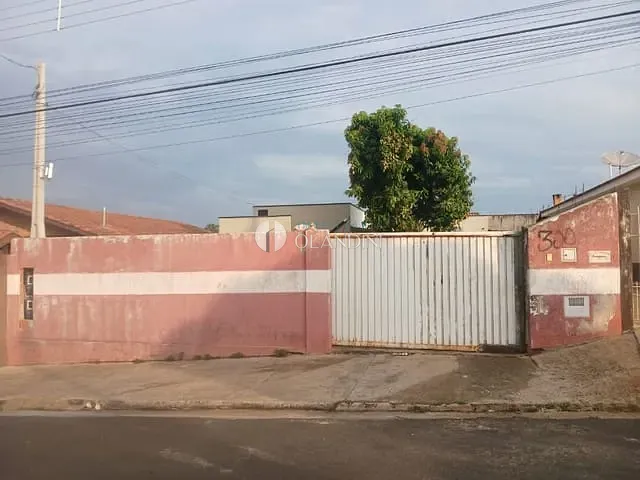 Casa com 348m² 3 quartos e 2 banheiros, à venda, no bairro Jardim Cosmopolitano em Cosmópolis