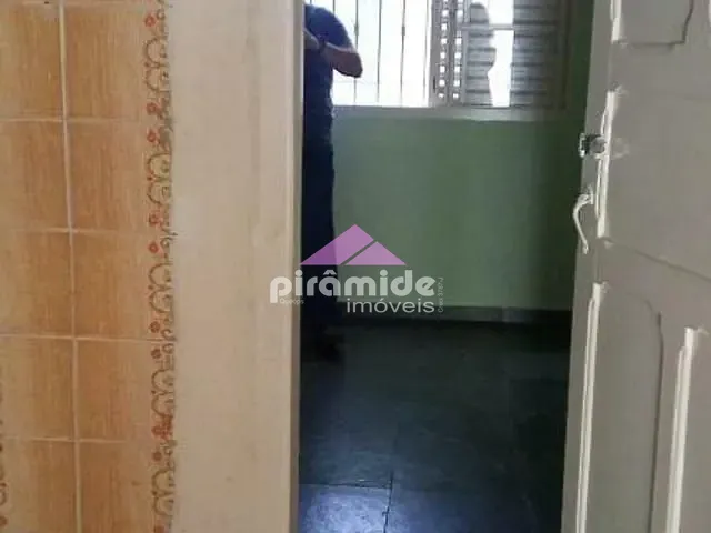 Casa com 248m², à venda, no bairro Vila Maria em São José dos Campos
