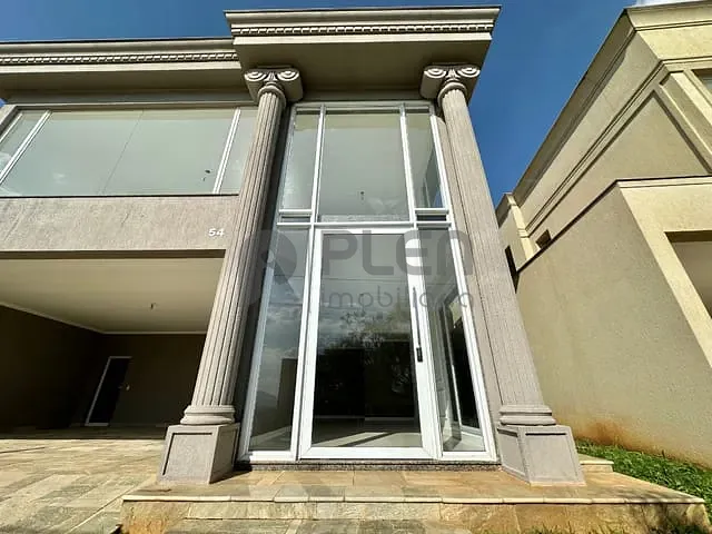 Casa com 392m² 3 quartos e 5 banheiros, à venda, no bairro Alphaville em Santana de Parnaíba