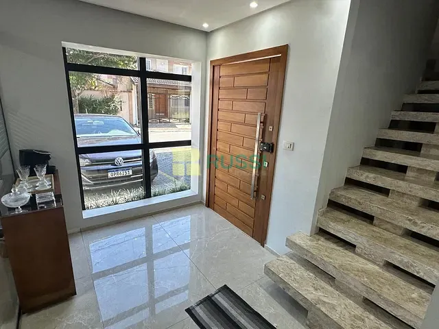 Casa com 250m², à venda ou para alugar, no bairro Jardim das Indústrias em São José dos Campos