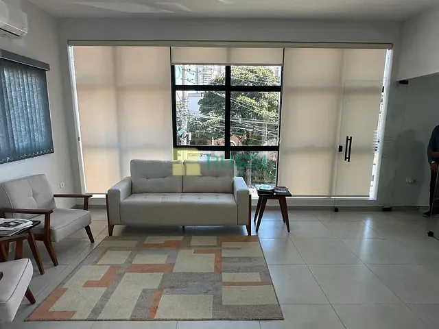 Casa com 250m², à venda ou para alugar, no bairro Jardim das Indústrias em São José dos Campos