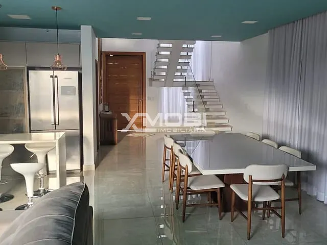 Casa com 250m² 4 quartos e 3 banheiros, à venda, no bairro CECAP em Jundiaí
