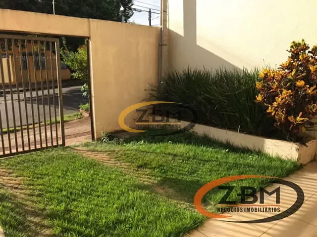 Casa com 200m² 3 quartos e 3 banheiros, para alugar, no bairro Califórnia em Londrina