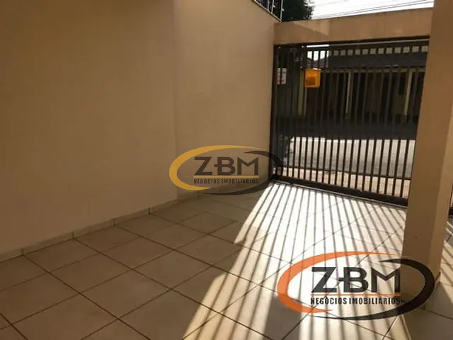Casa com 200m² 3 quartos e 3 banheiros, para alugar, no bairro Califórnia em Londrina