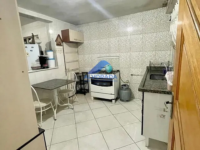Casa com 222m² 3 quartos e 1 banheiro, à venda, no bairro Monte Castelo em São José dos Campos