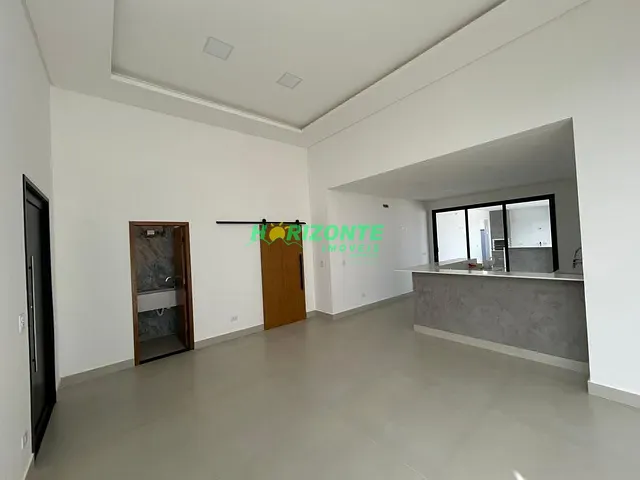 Casa com 275m² 3 quartos e 3 banheiros, à venda, no bairro Jardim Santa Júlia em São José dos Campos