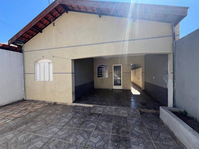Casa com 200m² 2 quartos e 2 banheiros, à venda, no bairro Conjunto Habitacional Parque da Floresta em Campinas