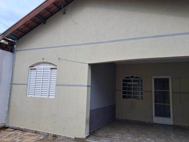 Casa com 200m² 2 quartos e 2 banheiros, à venda, no bairro Conjunto Habitacional Parque da Floresta em Campinas
