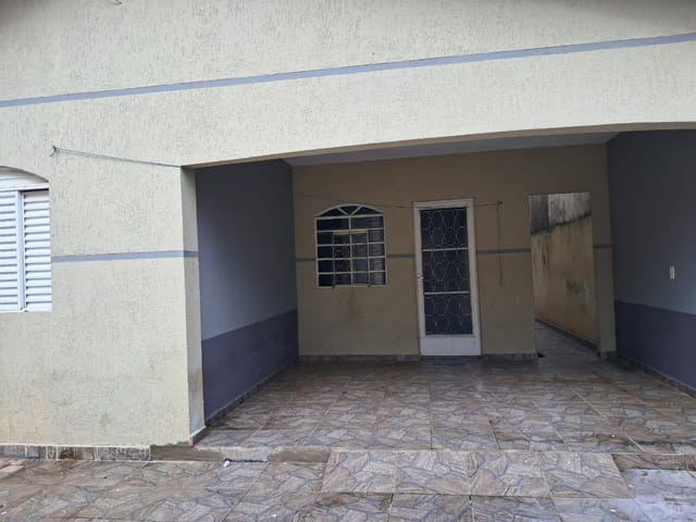Casa com 200m² 2 quartos e 2 banheiros, à venda, no bairro Conjunto Habitacional Parque da Floresta em Campinas