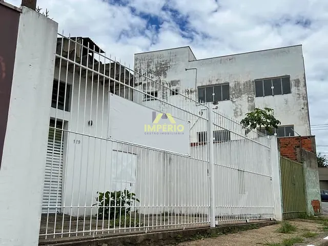 Casa com 228m², à venda, no bairro Jardim do Estádio em Itu