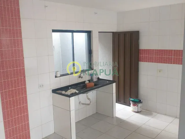 Casa 2 quartos e 2 banheiros, à venda, no bairro Conjunto Vivi Xavier em Londrina