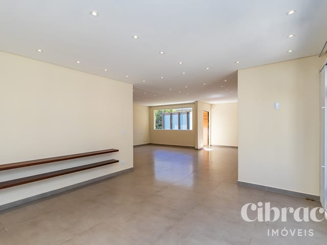 Casa com 476m² 3 quartos e 4 banheiros, para alugar, no bairro Alto da Rua XV em Curitiba