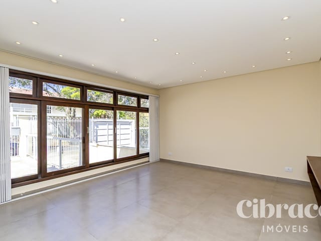 Casa com 476m² 3 quartos e 4 banheiros, para alugar, no bairro Alto da Rua XV em Curitiba