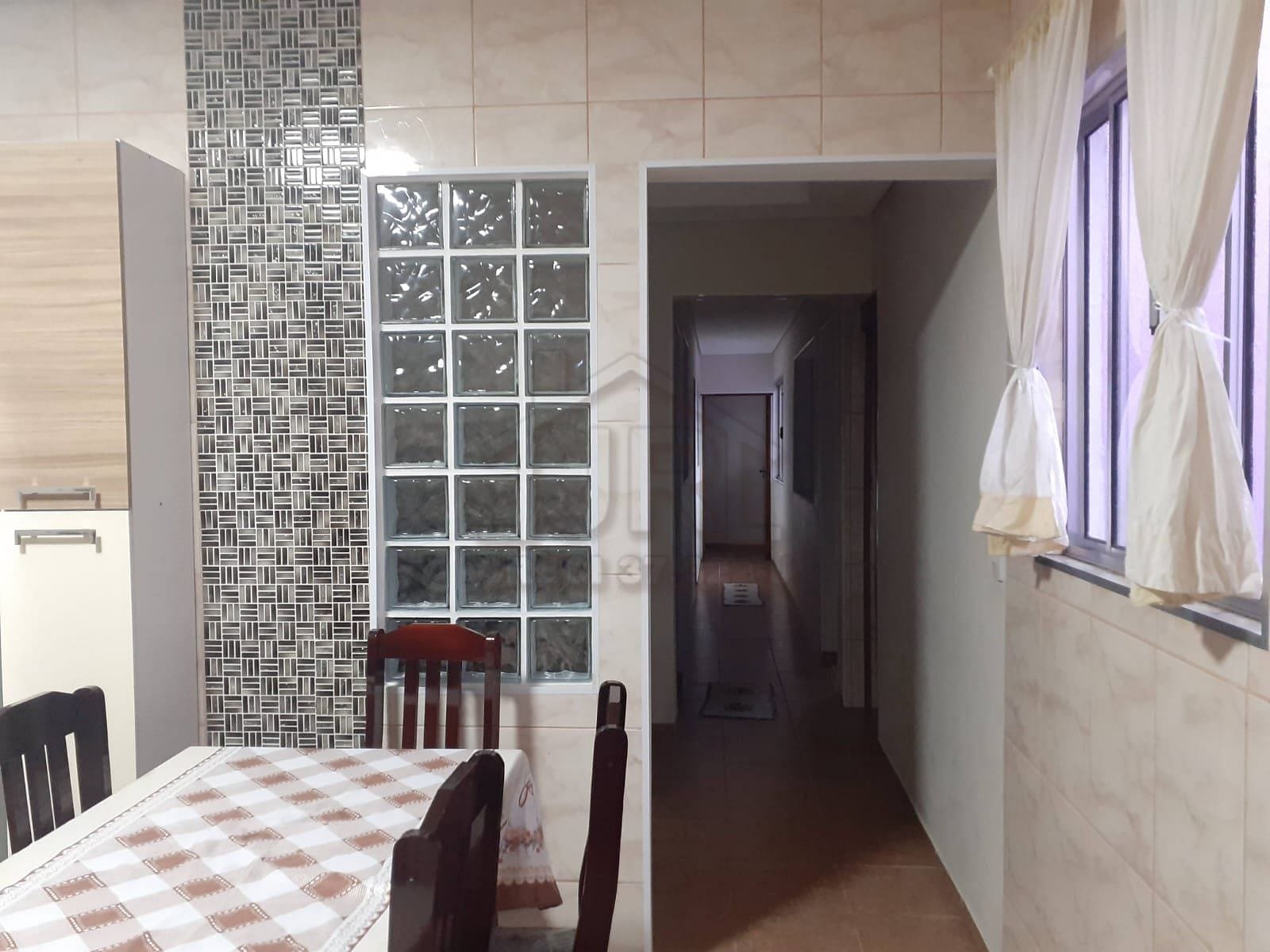 Casa à venda com 5 quartos, 233m² - Foto 8