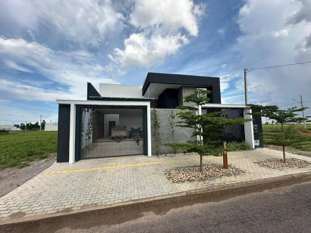 Casa com 432m² 3 quartos e 1 banheiro, à venda, no bairro Loteamento Jardim de Monet em Sinop