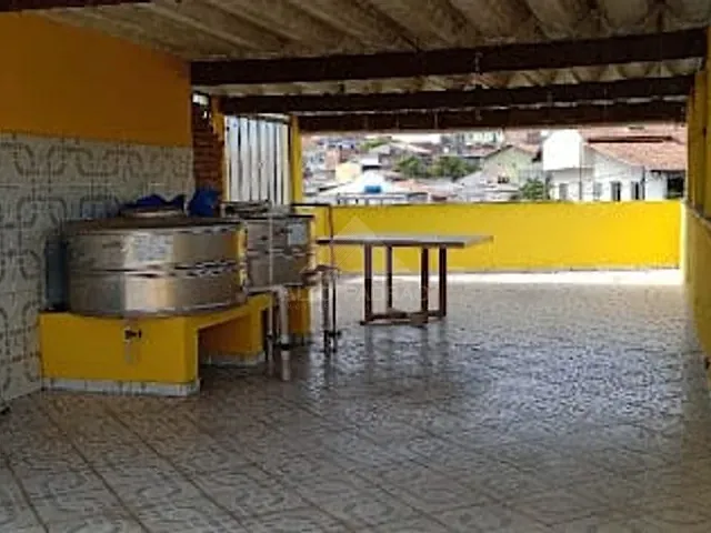 Casa com 186m² 4 quartos e 2 banheiros, à venda, no bairro Vila Independência em Mauá