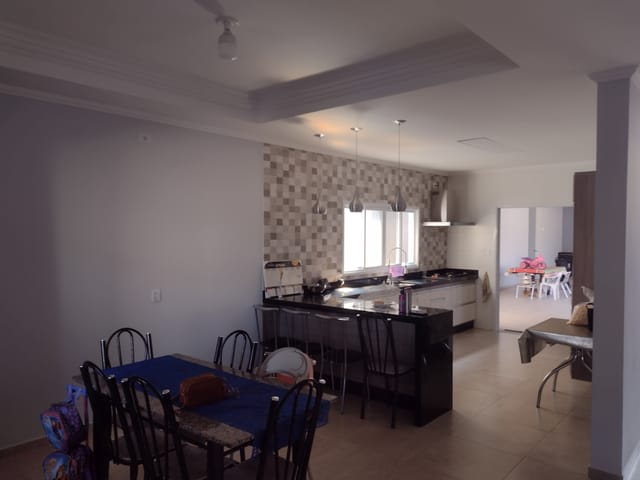 Casa com 825m² 4 quartos e 4 banheiros, à venda, no bairro Pedro Leme em Roseira