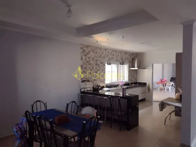 Casa com 825m² 4 quartos e 4 banheiros, à venda, no bairro Pedro Leme em Roseira