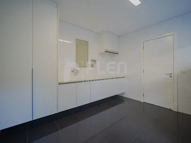Casa com 560m² 5 quartos e 8 banheiros, à venda, no bairro Alphaville Conde II em Barueri