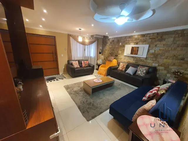 Casa 2 quartos e 3 banheiros, à venda, no bairro Água Limpa em Volta Redonda