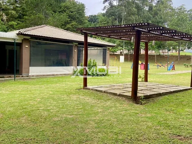 Casa com 300m² 5 quartos e 5 banheiros, à venda, no bairro Parque das Laranjeiras em Itatiba