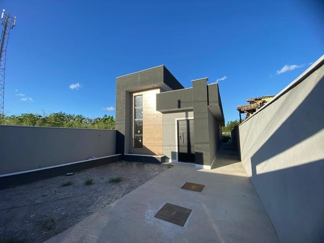 Casa com 300m² 3 quartos e 2 banheiros, à venda, no bairro Jardim Atlântico Oeste (Itaipuaçu) em Maricá