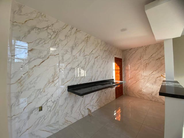 Casa com 300m² 3 quartos e 2 banheiros, à venda, no bairro Jardim Atlântico Oeste (Itaipuaçu) em Maricá