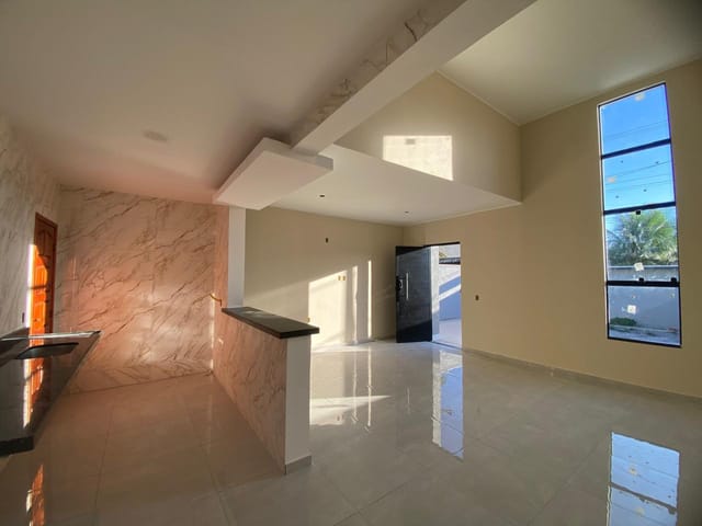 Casa com 300m² 3 quartos e 2 banheiros, à venda, no bairro Jardim Atlântico Oeste (Itaipuaçu) em Maricá