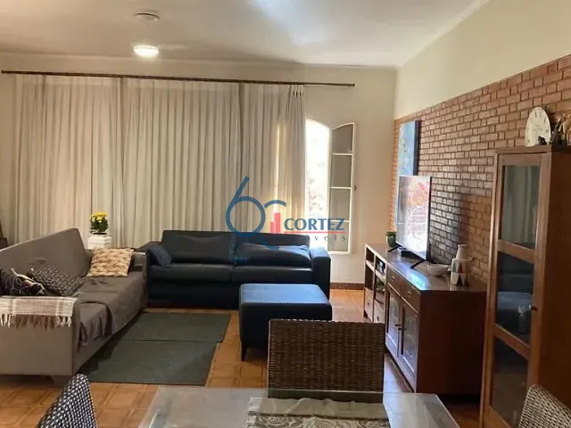 Casa com 300m² 3 quartos e 2 banheiros, à venda, no bairro Jardim São Paulo em Rio Claro