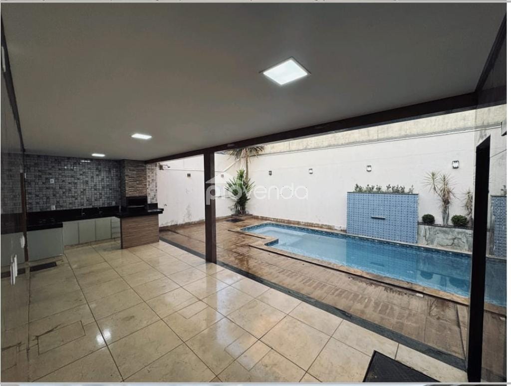 Casa, 3 quartos, 270 m² - Foto 13