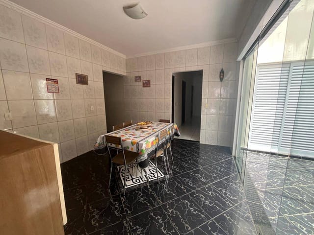 Casa com 250m² 3 quartos e 2 banheiros, à venda, no bairro Jardim Liliza em Campinas