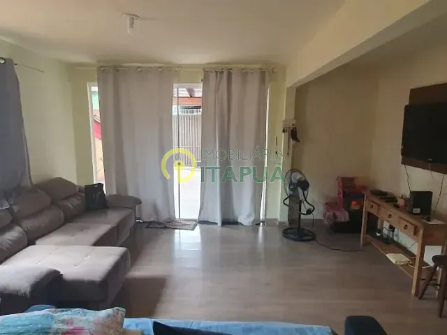 Casa 4 quartos e 3 banheiros, à venda, no bairro Interlagos em Londrina