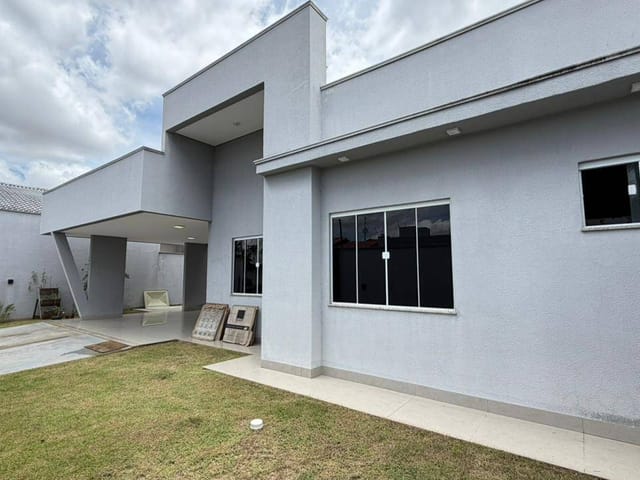 Casa com 240m² 3 quartos e 1 banheiro, à venda, no bairro Residencial Florença em Sinop