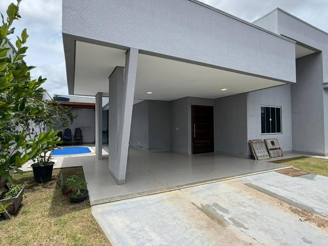Casa com 240m² 3 quartos e 1 banheiro, à venda, no bairro Residencial Florença em Sinop