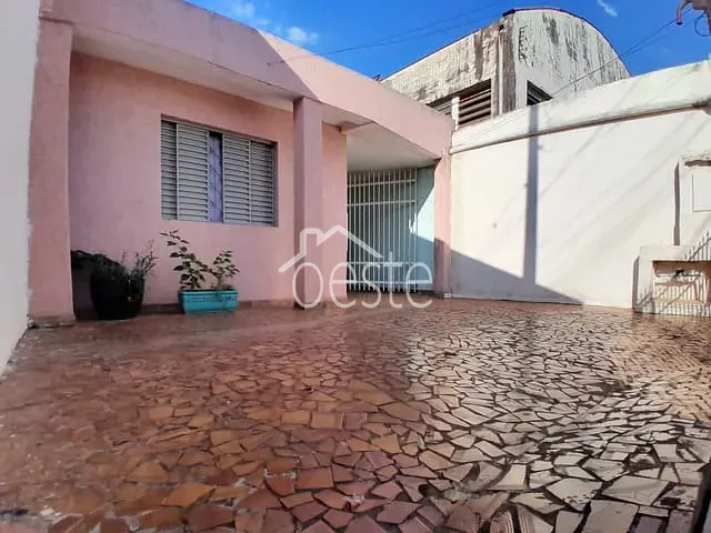 Casa com 125m² 2 quartos e 1 banheiro, à venda, no bairro Jardim São Francisco em Santa Bárbara D'Oeste